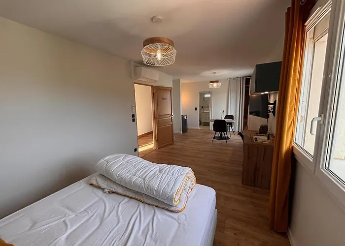 - Domaine De Lagouargette Villa *