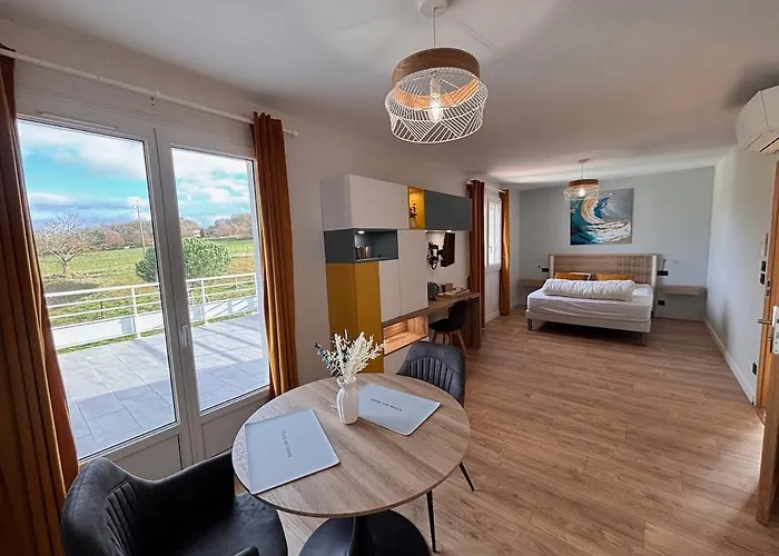 - Domaine De Lagouargette Villa Lias