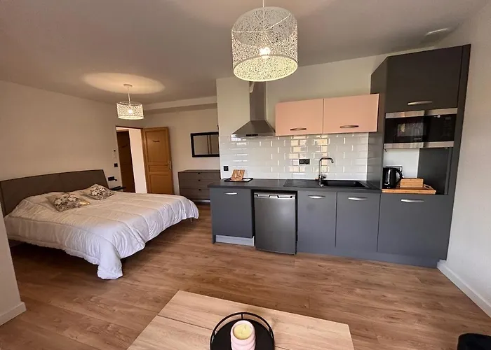 - Domaine De Lagouargette Villa Lias