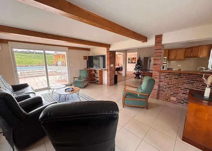 - Domaine De Lagouargette Lias